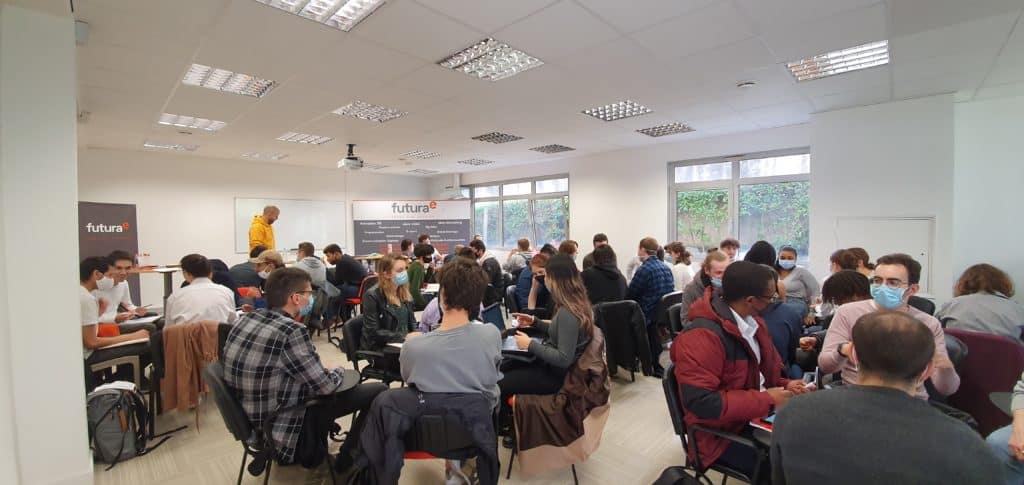 (Studyrama) – FUTURAe l’école des industries créatives. Interview de Virginie Calmels